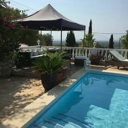 Winniehill Bed and breakfast 4*